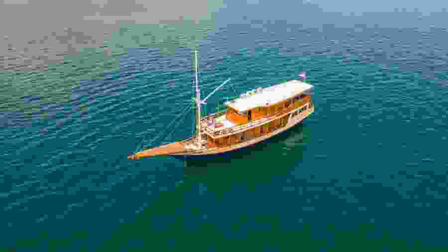 Boating in Komodo Waters