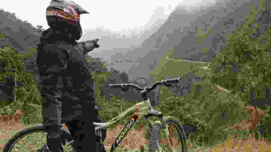 La Paz Road to Yolosa