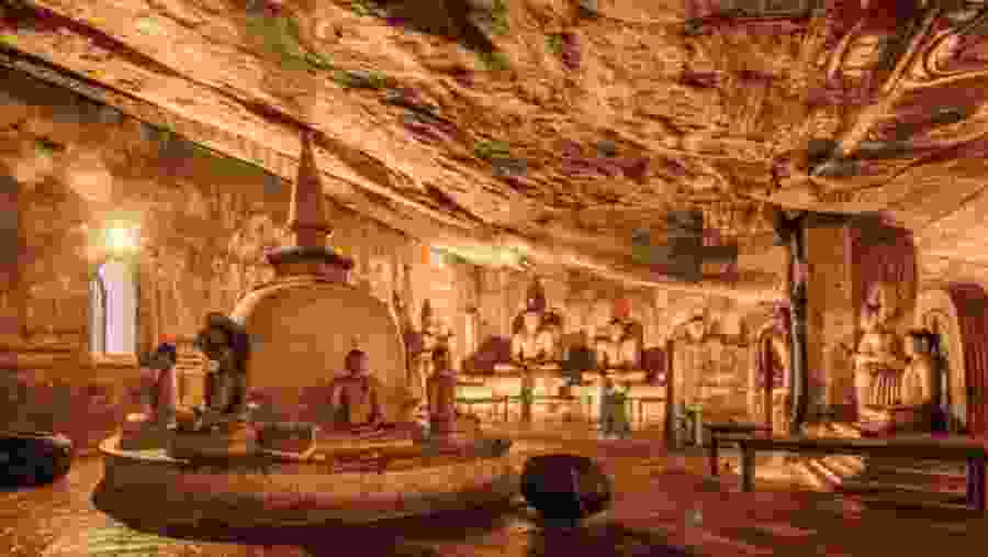 Dambulla Cave Temple