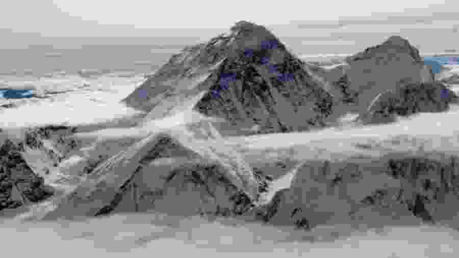 Admire the Mount Everest