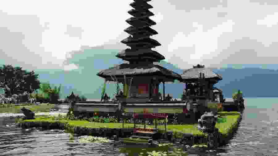 Ulan Dau Temple