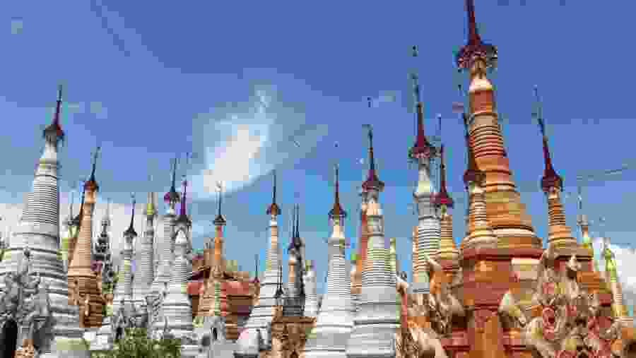Shwe Indein 1054 Pagodas