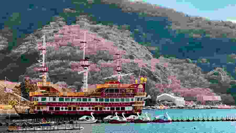 Hakone Sightseeing Cruise Ship