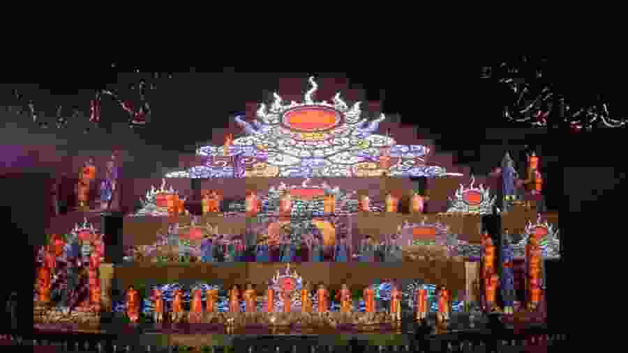 Hue royal music court