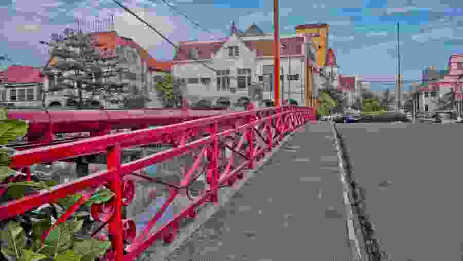 Jembatan Merah
