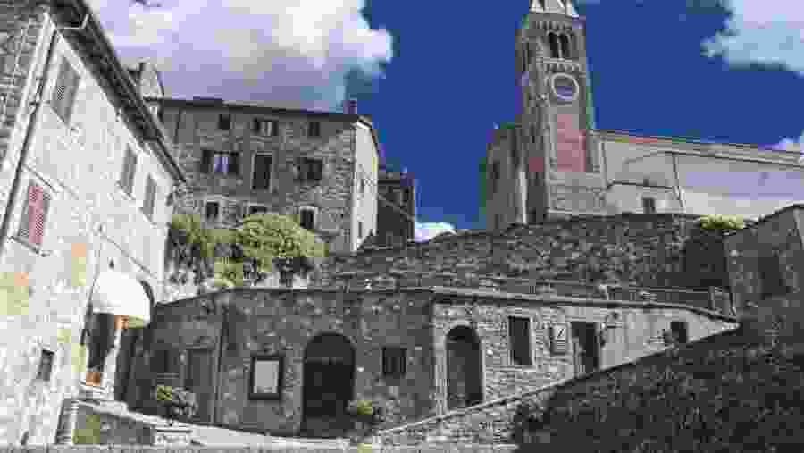 Sightseeing Ancient Towns