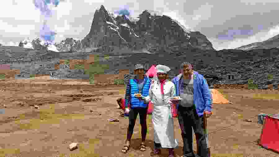Cordillera Huayhuash Trek