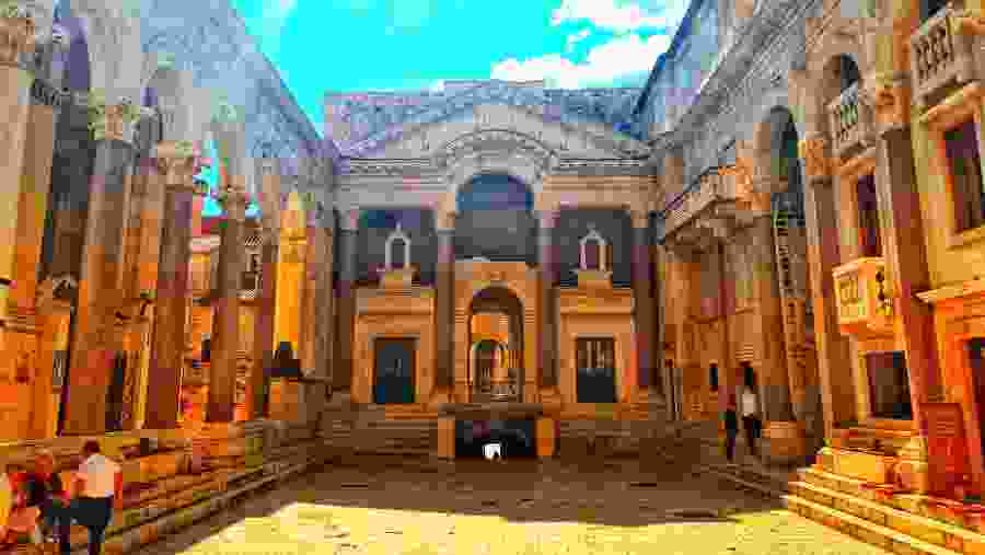 Peristil square Split