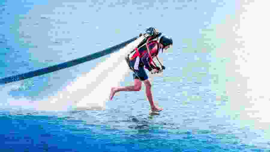 Traveller on a fly board