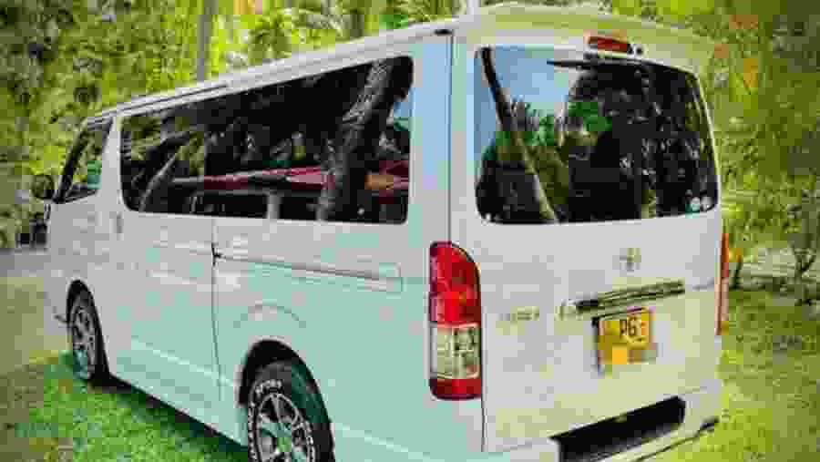 Colombo Airport (CMB) Private Transfer