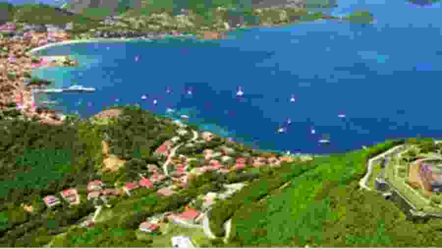 Welcome to Les Saintes
