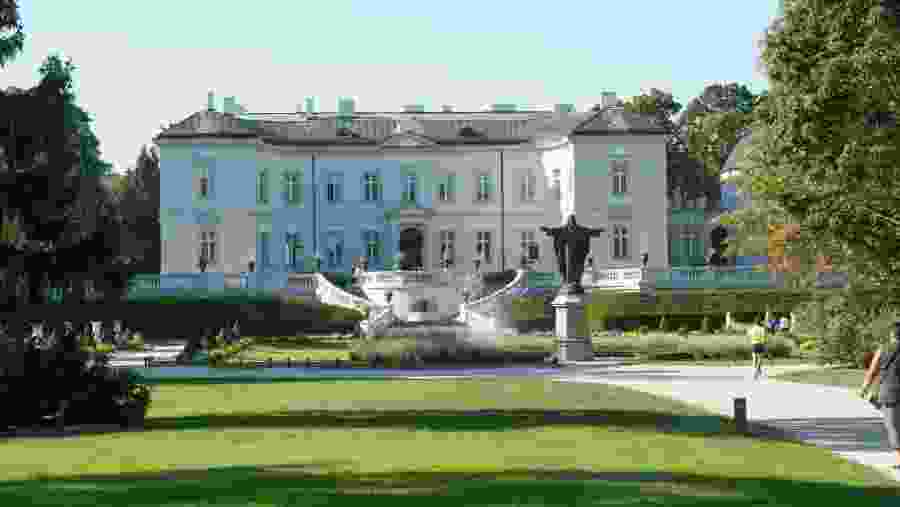 Visit the Succession Summer Palace House