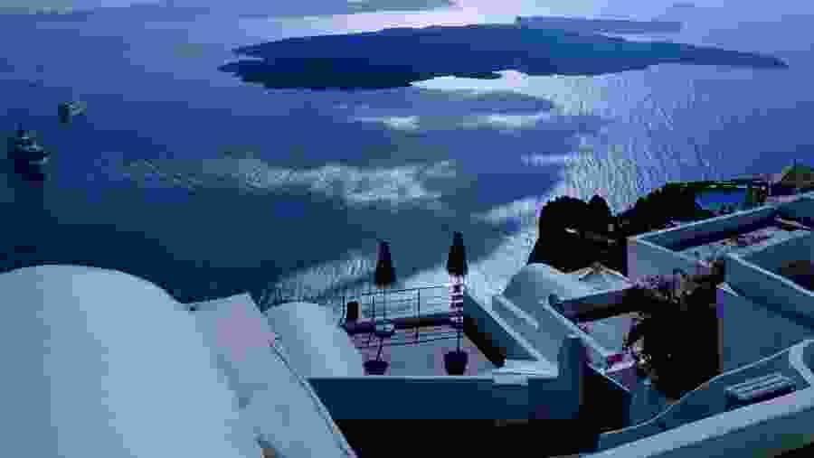 Enjoy your boat ride from Fira Port