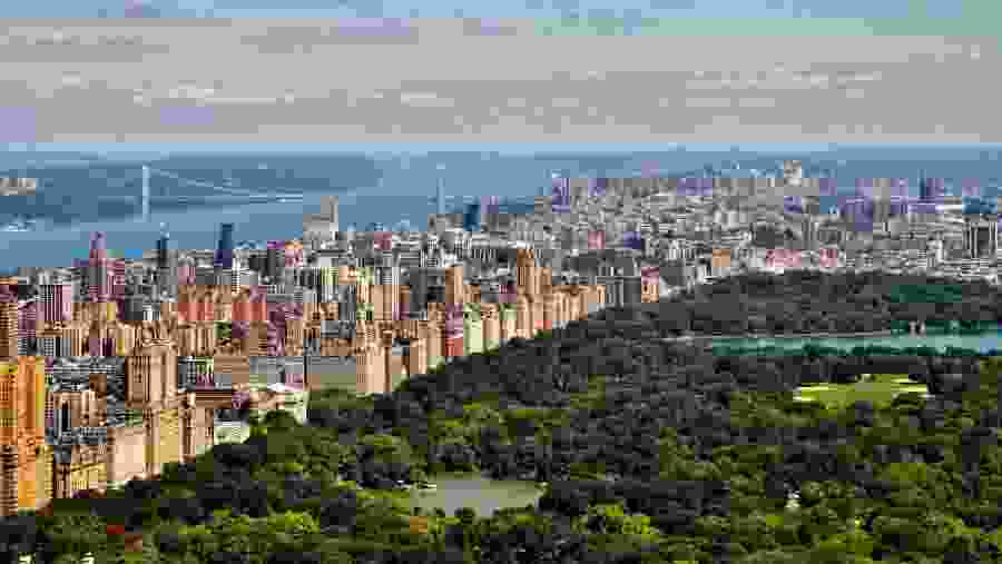 Admire the beautiful New York City storyline