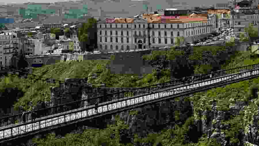 From Algiers to the Sahara