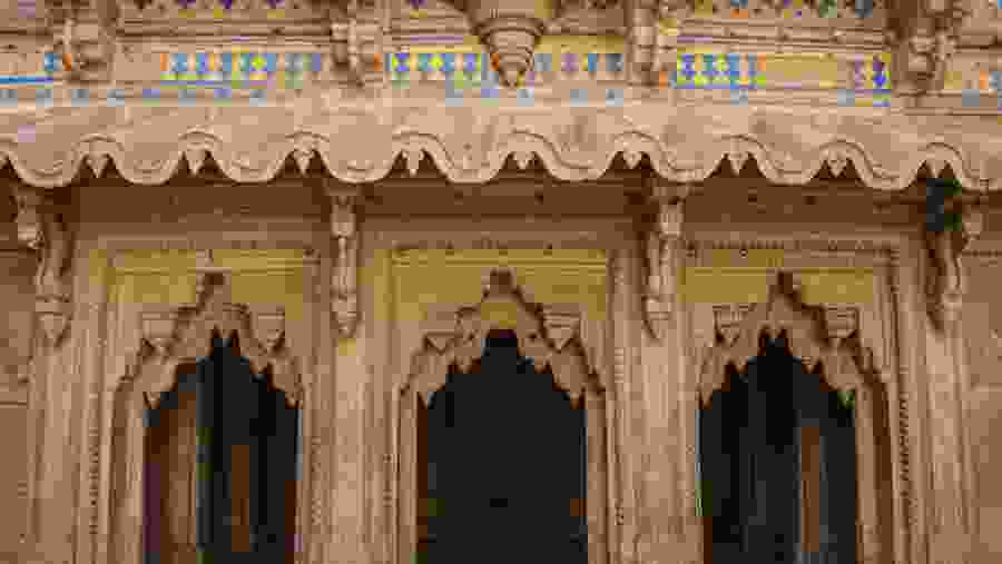 Mughal style wall ornaments, Man Singh Palace in Gwalior fort .