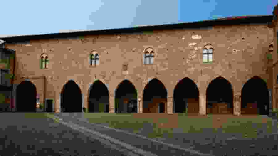 Explore Cittadella Viscontea