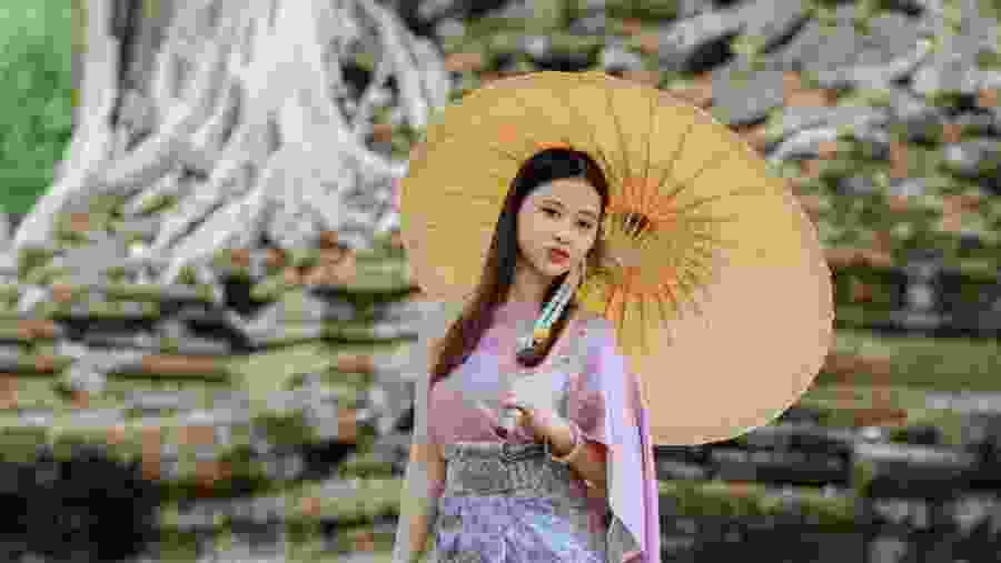 Tranditional Khmer costume Tour