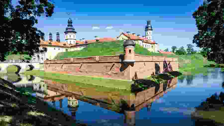 Explore the Nesvizh Castle