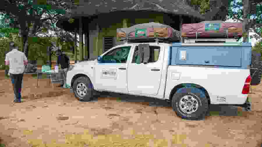game drive vehicle 