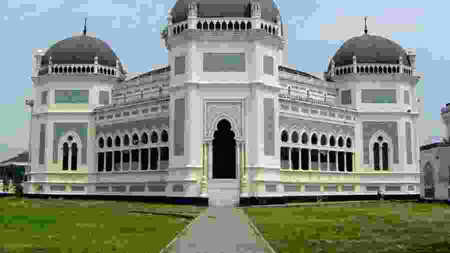 Visit Raya Al Mahsun Masjid, Medan, Indonesia