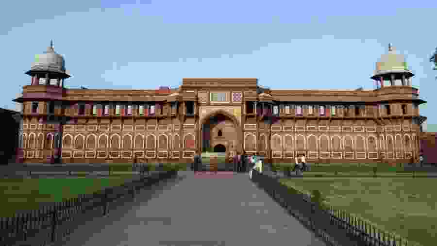 Admire the Agra Fort