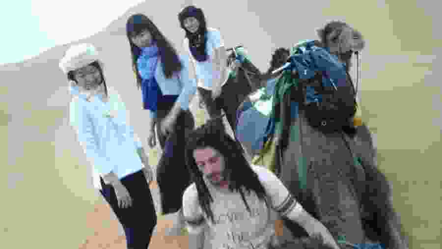 Camel ride, stopping for break 