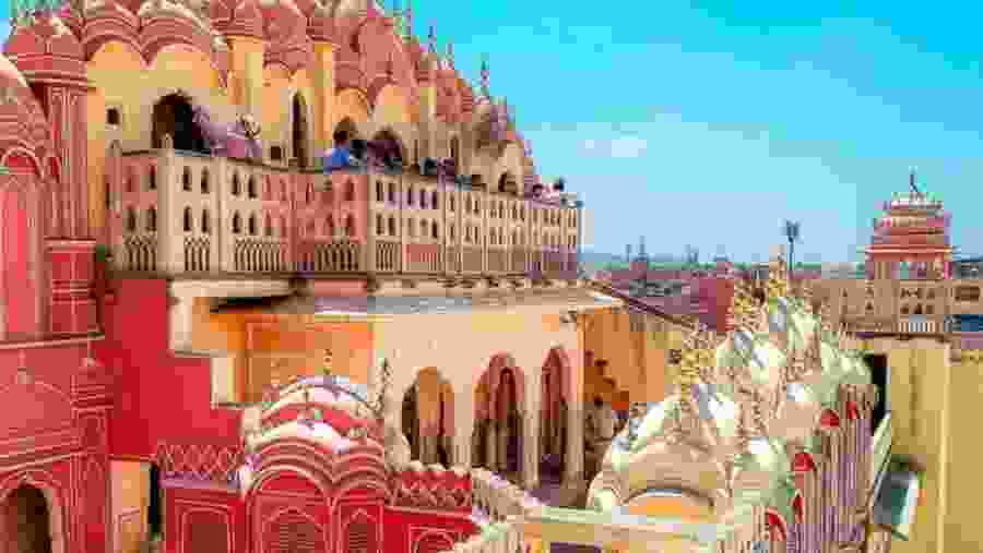 Visit Hawa Mahal, Jaipur