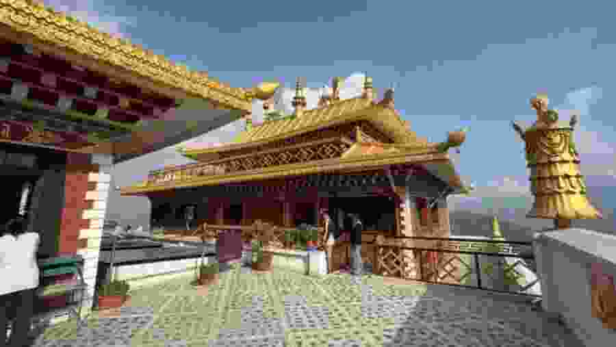 Thrangu Tashi Yangtse Monastery