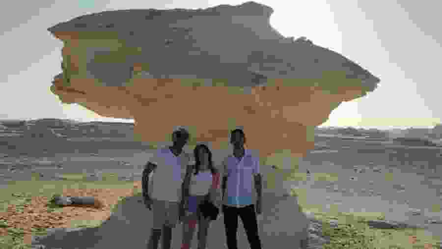 Travellers at the White Desert National Park