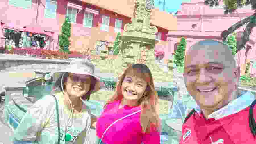 Background Dutch square