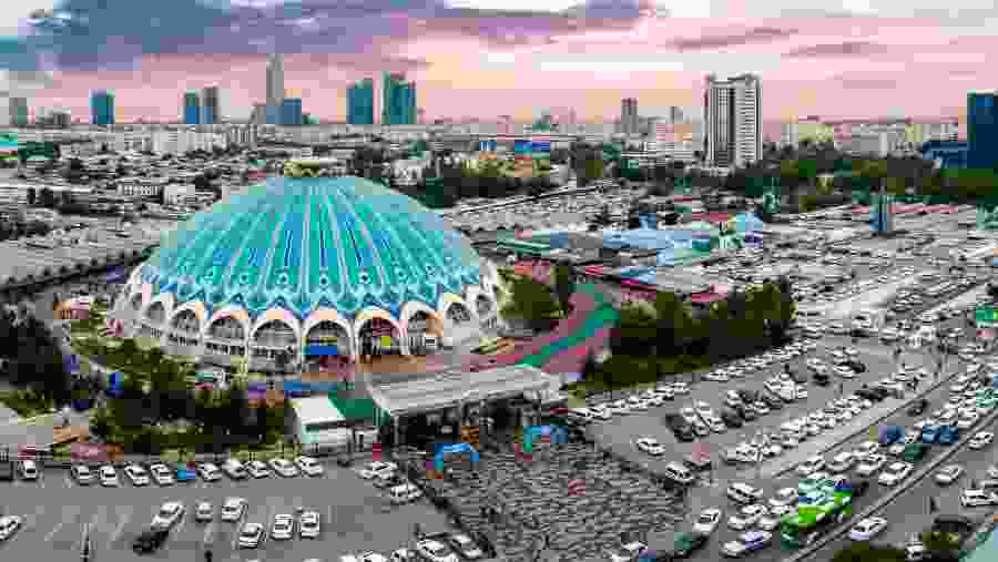 Chorsu Bazaar in Tashkent, Uzbekistan