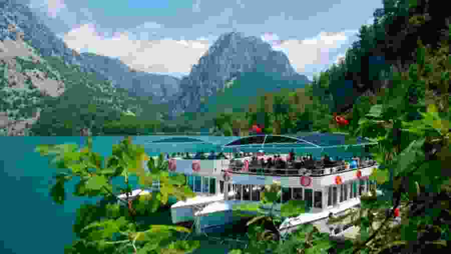 Travellers at Manavgat