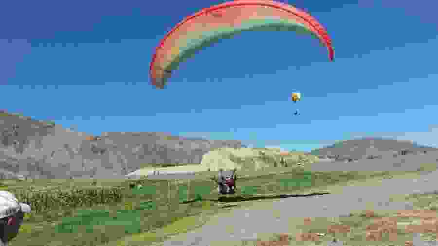 Paragliding joys 