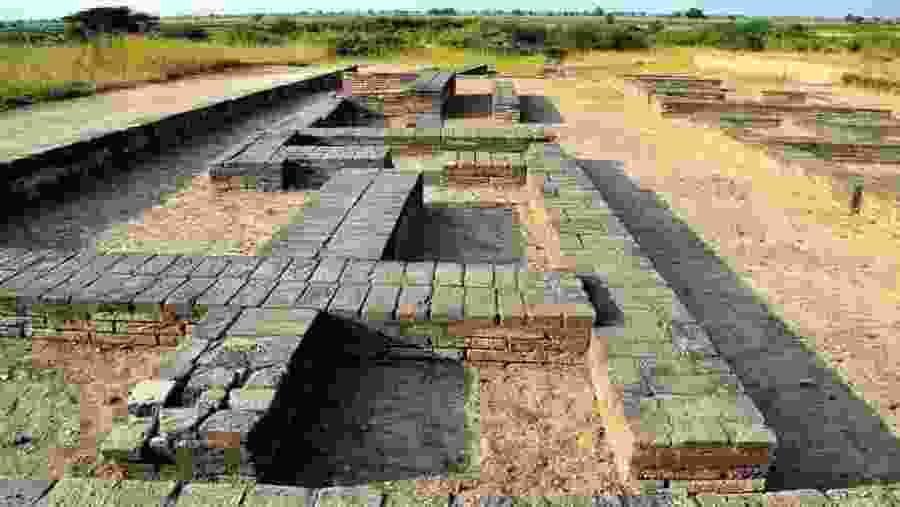 ARCHAEOLOGICAL REMAINS OF A HARAPPA PORT TOWN