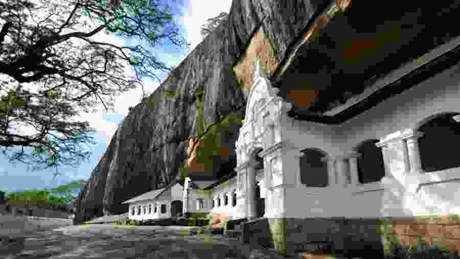 Dambulla Cave Temple
