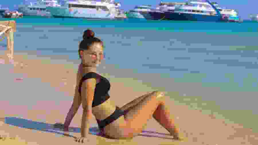 Travelers at Nemo Island