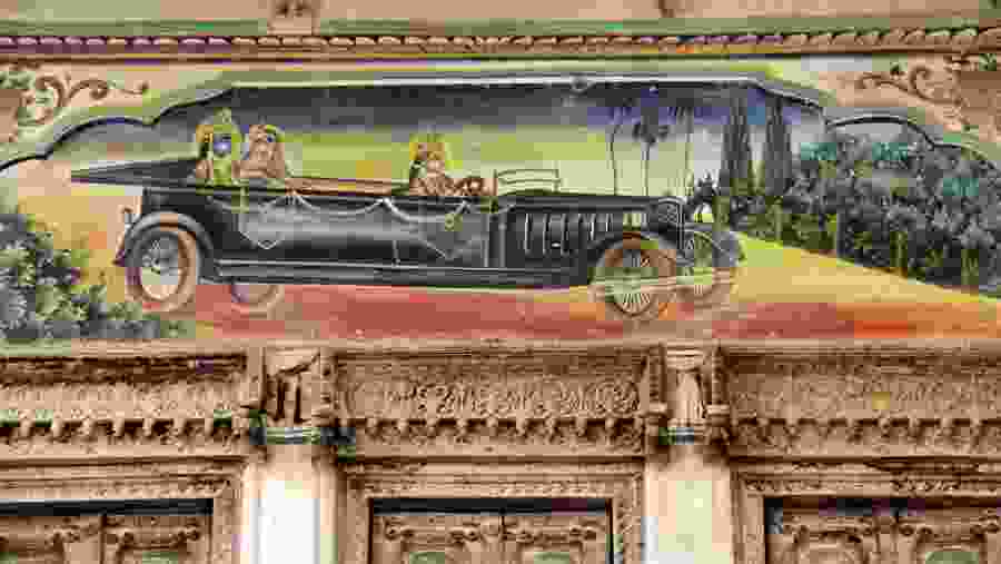 Hand Painted with religious scene on the wall in Mandawa Town