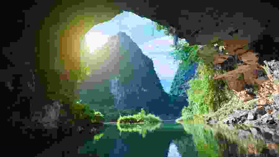 Paradise Cave In Vietnam