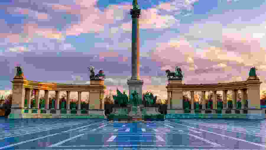 Heroes Square