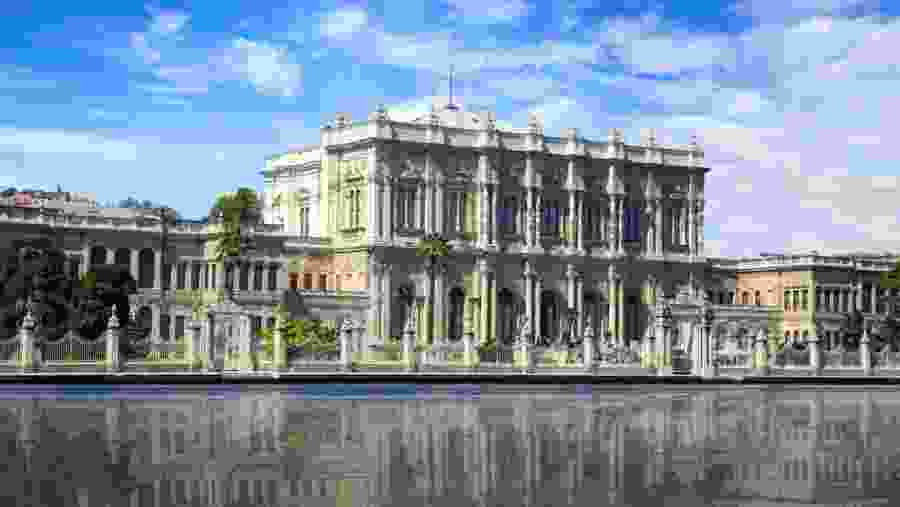 dolmabahce palace