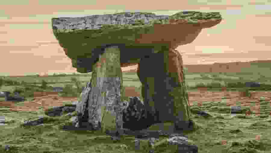 Poulnabrone Dolmen