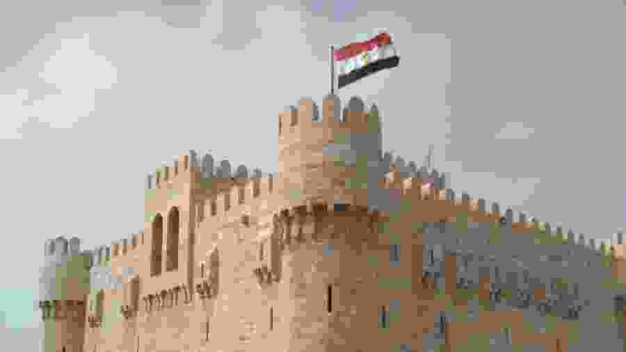 Admire the Citadel of Qaitbay