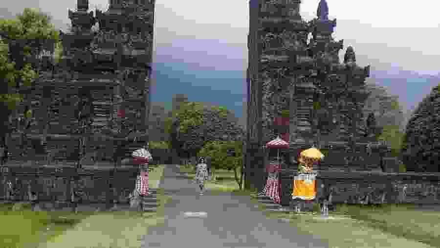 Handara Iconic Gate 