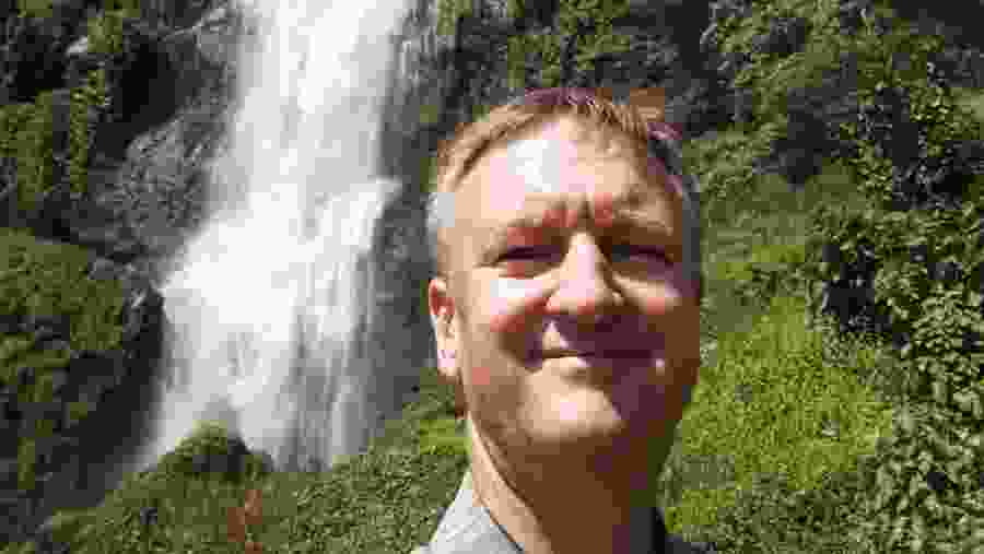 Half day Sisiyi falls tour