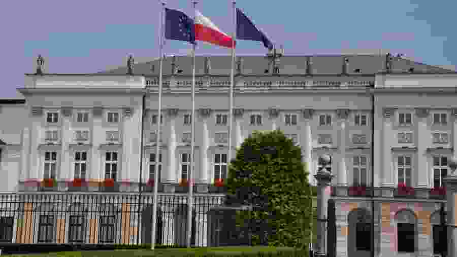 Visit the Presidential Palace