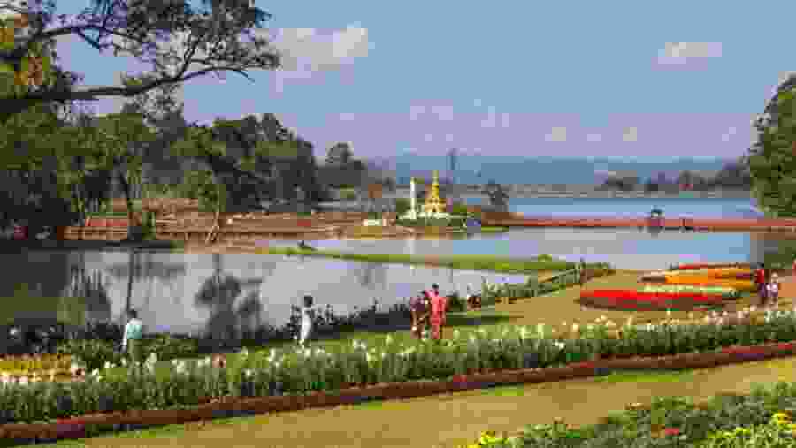 Kandawgyi Garden