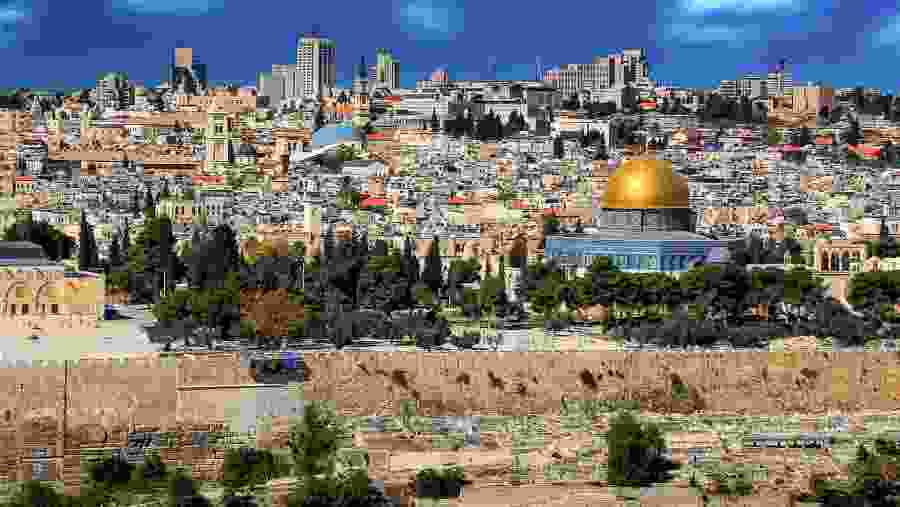 Visit the city of Jerusalem