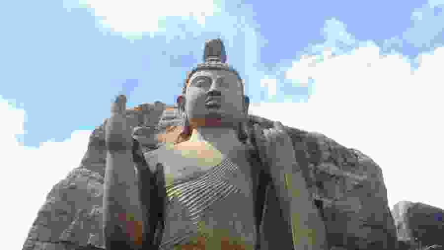 Aukana Buddha Statue, Sri Lanka