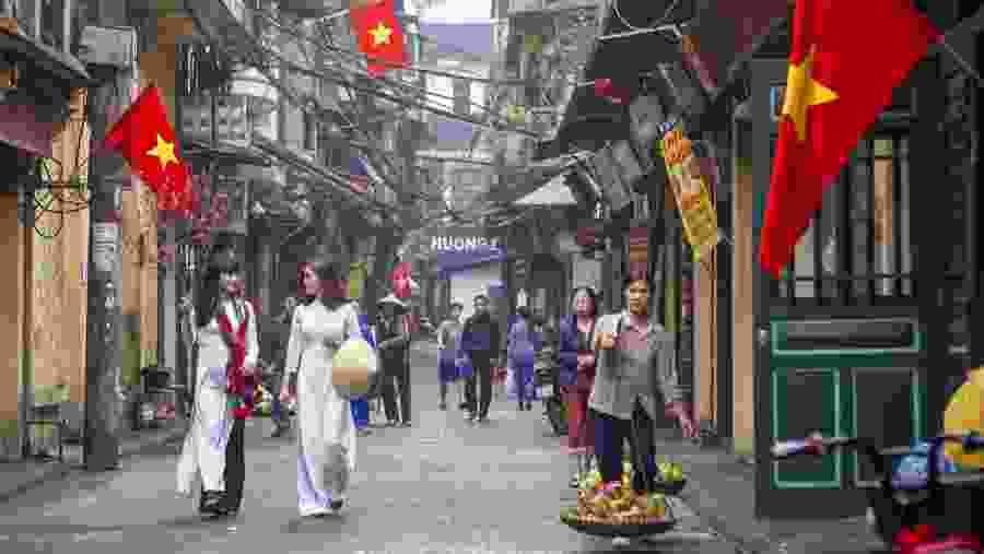 Tour the beautiful Hanoi City